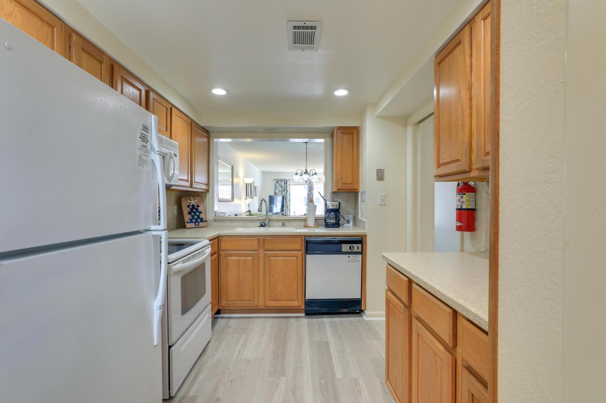 Central Cocoa Beach Condo With View, Steps To Beach! Exteriér fotografie